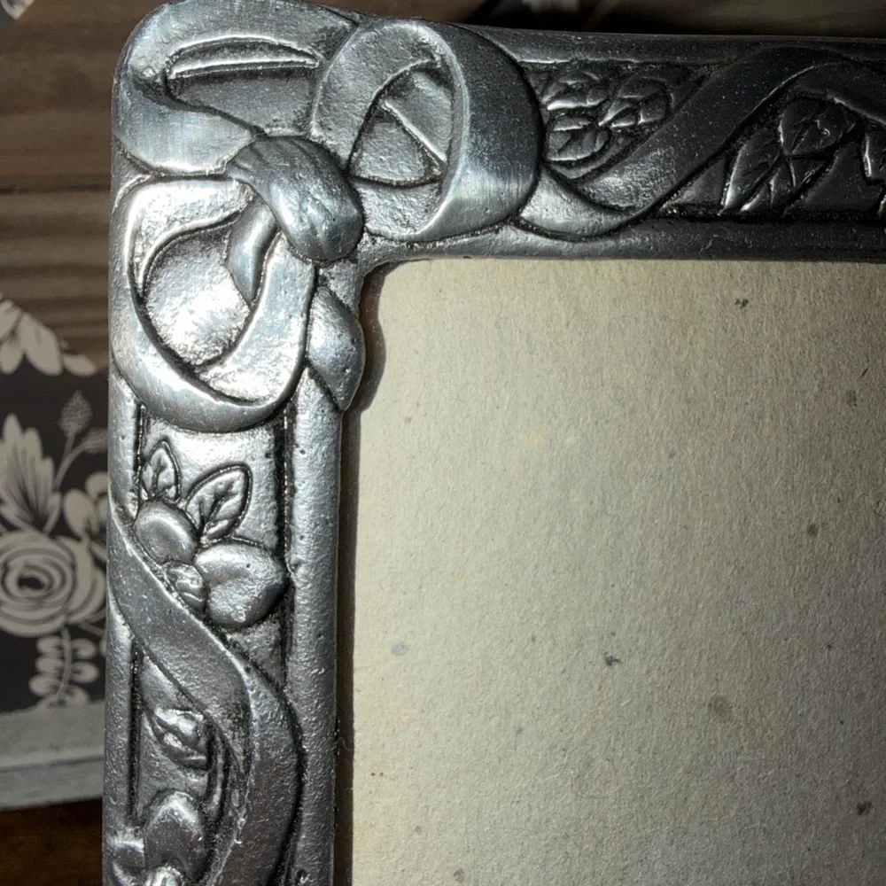 Vintage Arthur Court Cast Aluminum Picture Frame with Cats and Kittens 5x7 - Picture 5 of 8